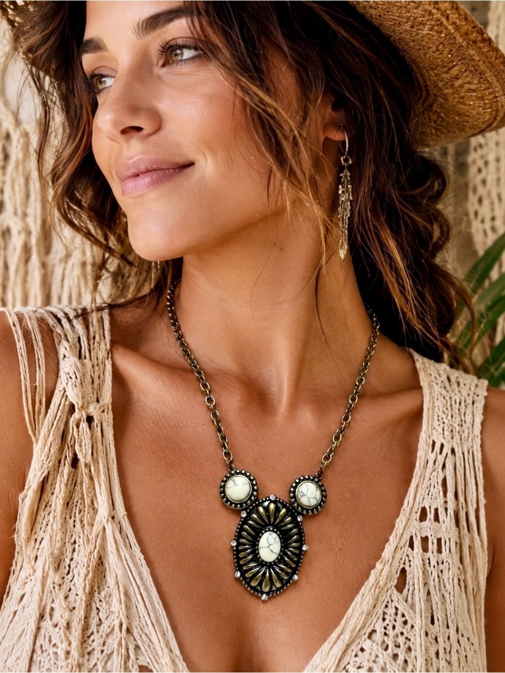 Antique gold tone necklace